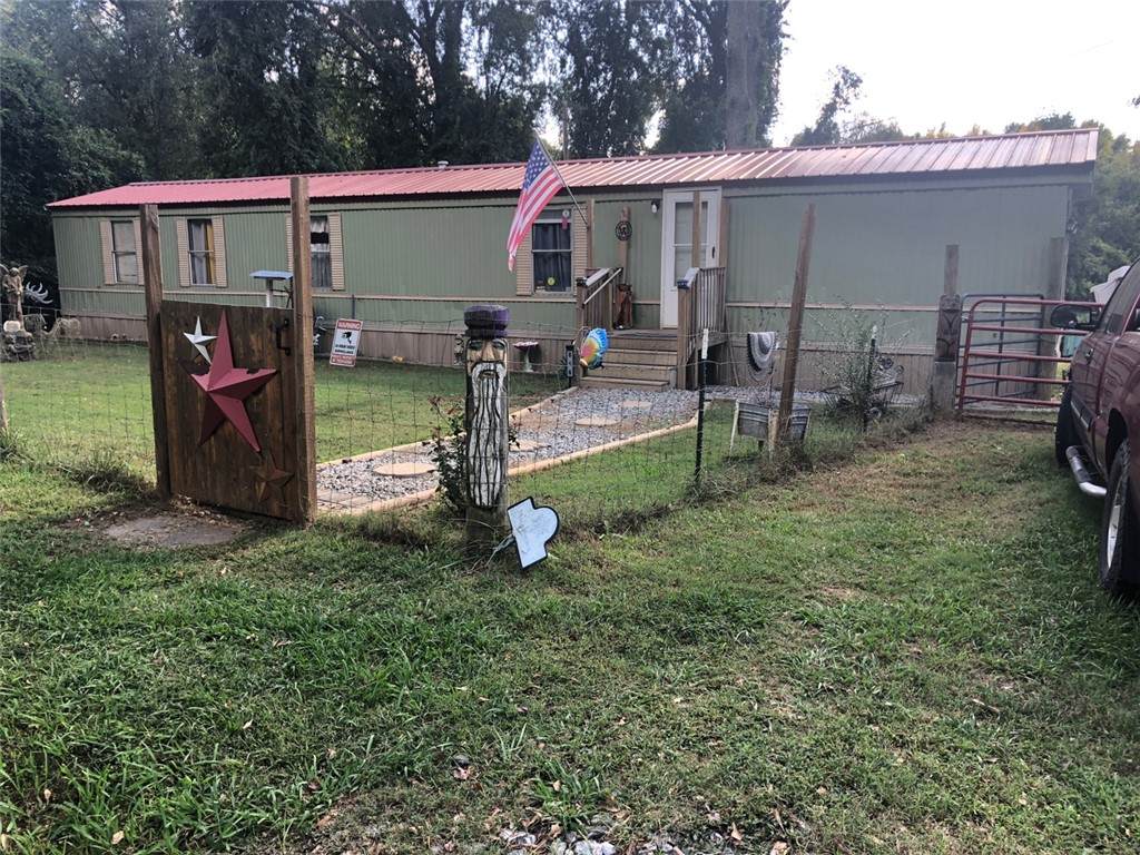 816 Breazeale Street - Photo 1