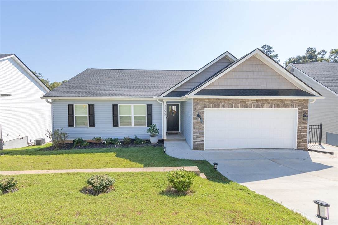 2522 Linmar Circle - Photo 1