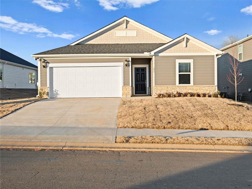641 Hollybank Street - Photo 1