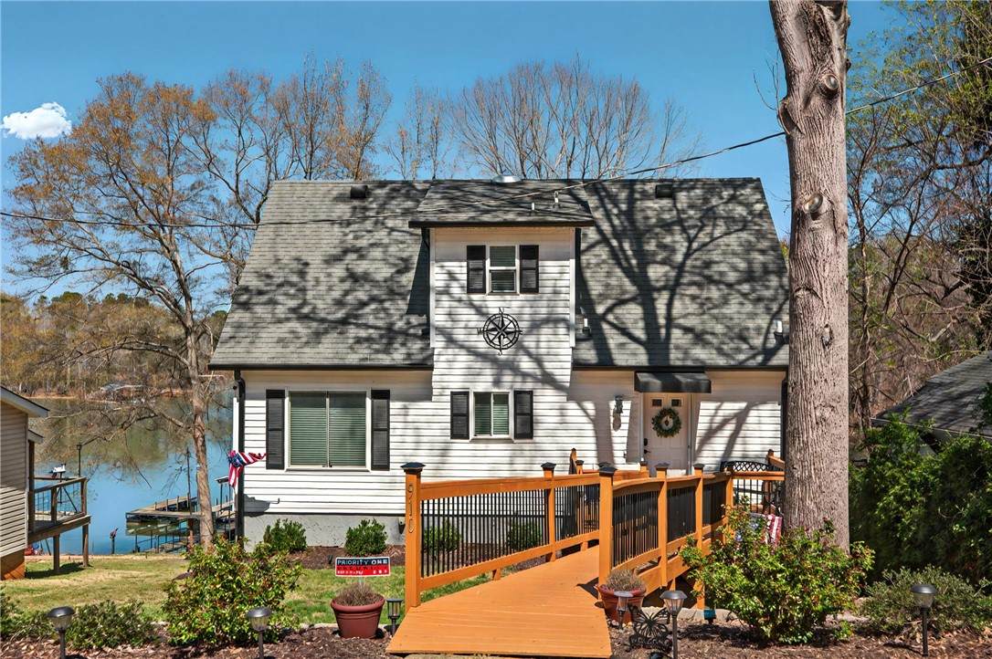 910 Dogwood Lane - Photo 1