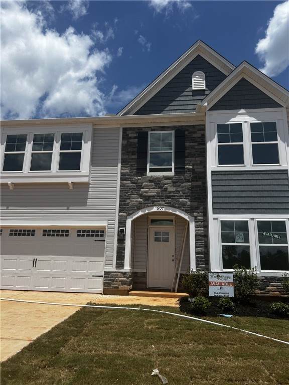607 Hemsford Drive - Photo 1