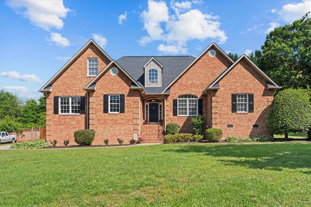 110 Red Maple Circle - Photo 1