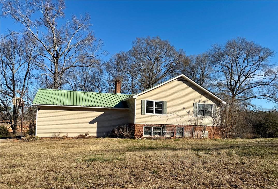 3128 Midway Road - Photo 1