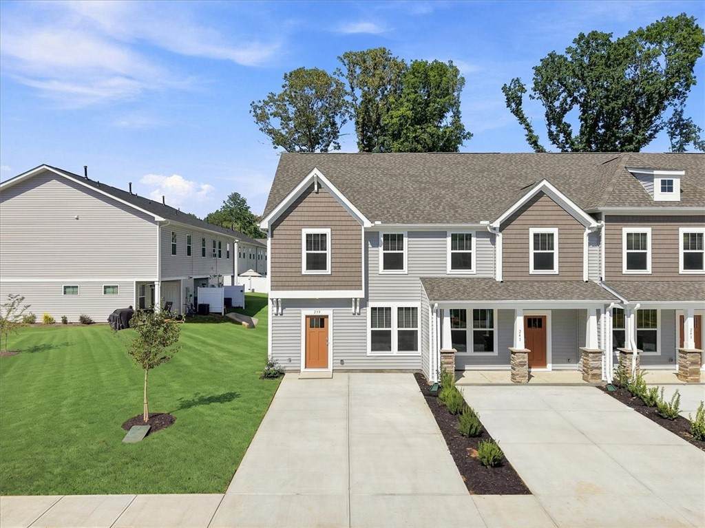 239 Islay Way - Photo 1