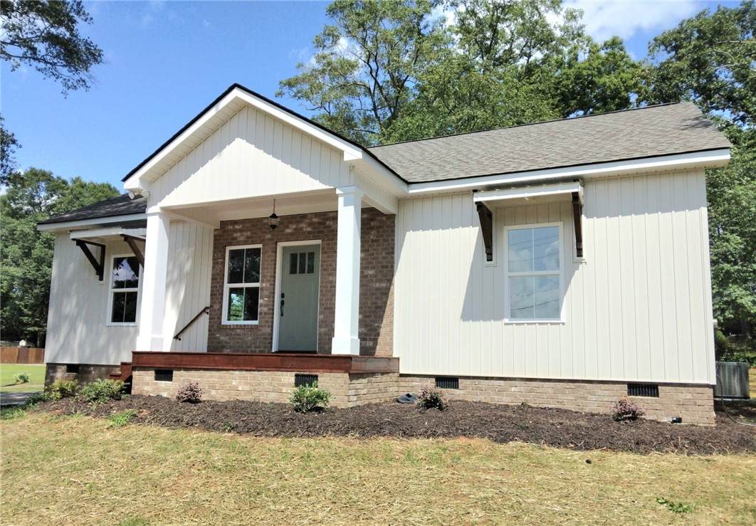 504 Main Street - Photo 1