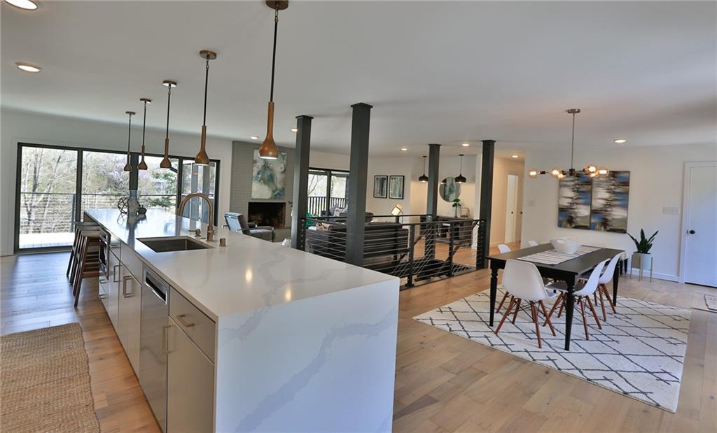 414 Shorecrest Drive - Photo 1