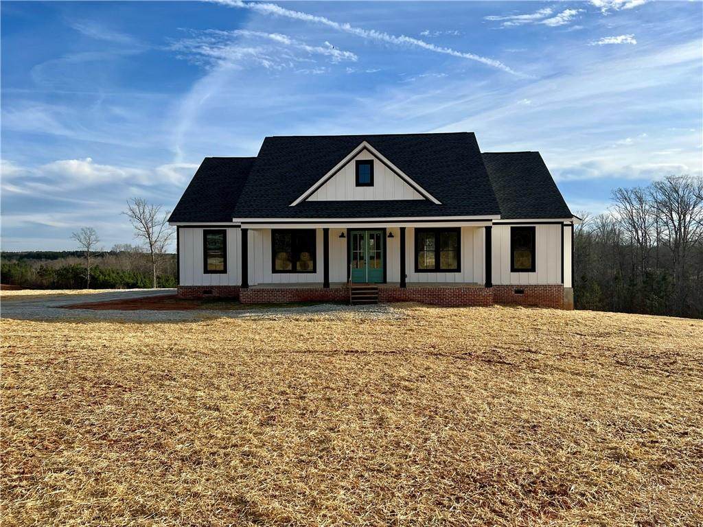 530 The Estates Drive - Photo 1