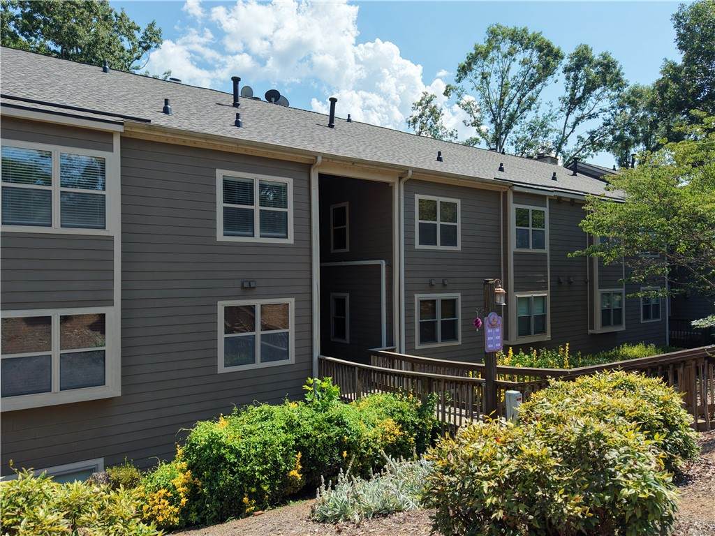114 Captains Way - Photo 1