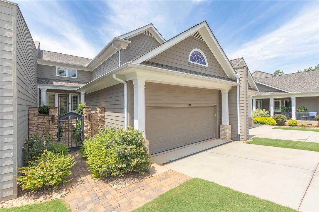 122 Regatta Drive - Photo 1
