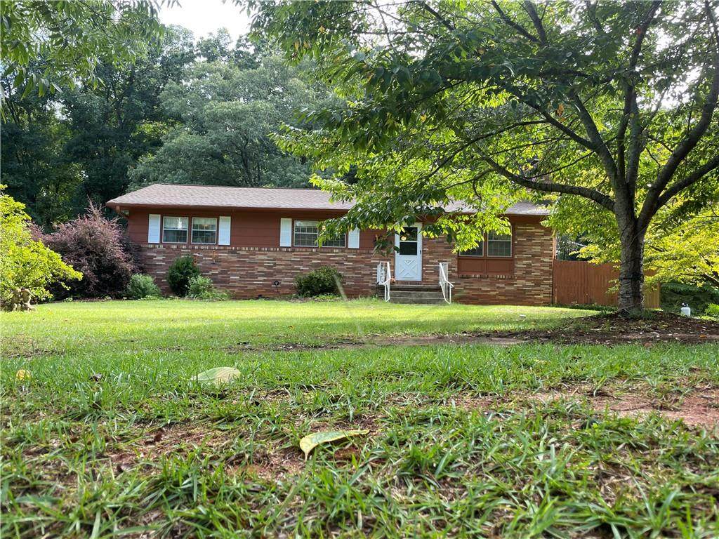 123 Biltmore Circle - Photo 1