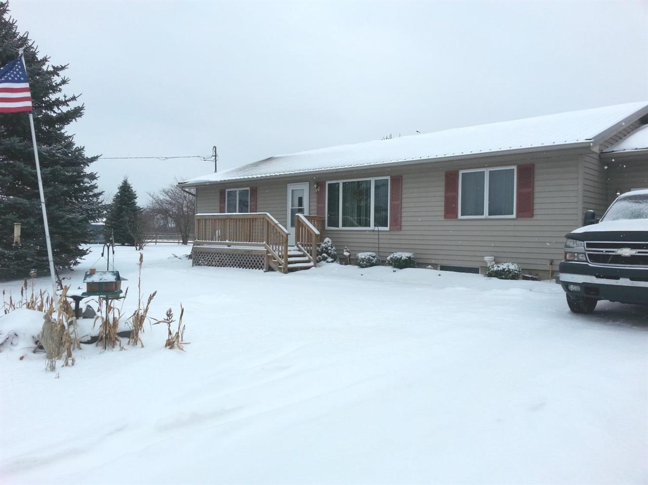 4725 Lowden Road - Photo 1