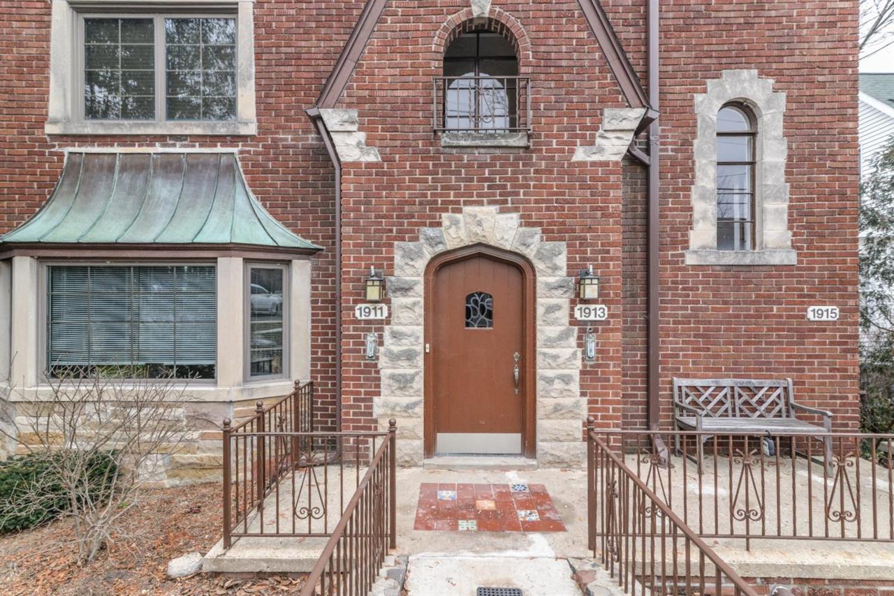 1913 Geddes Avenue - Photo 1