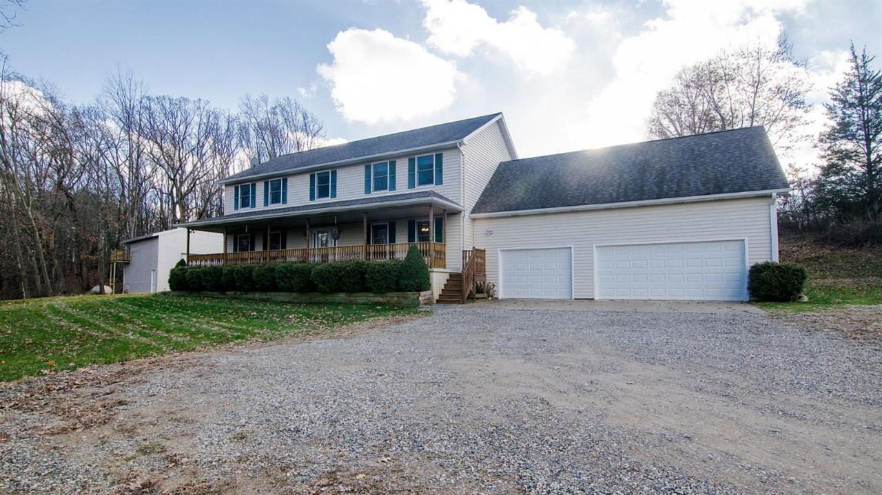 17745 Cavanaugh Lake Road - Photo 1