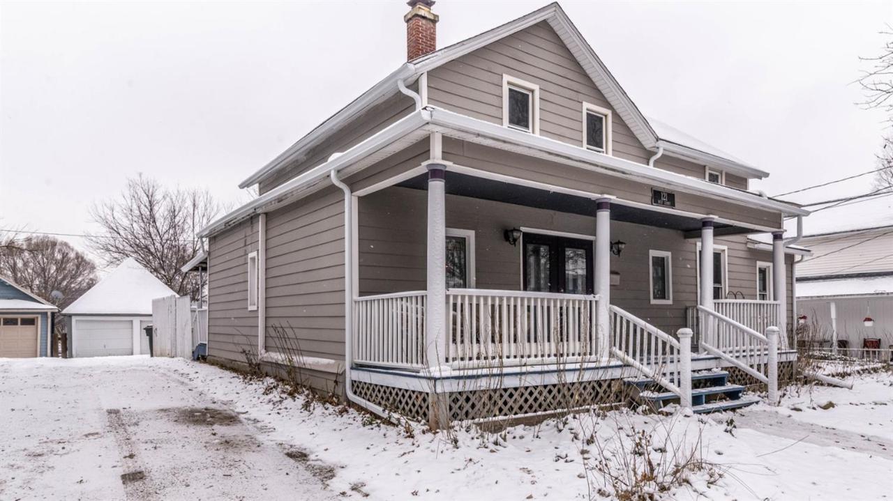 121 Summit Street - Photo 1
