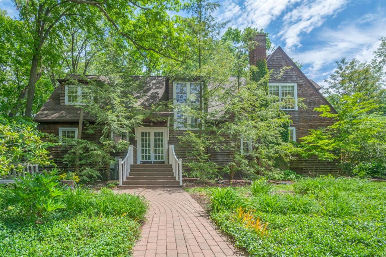 310 Huntington Drive - Photo 1