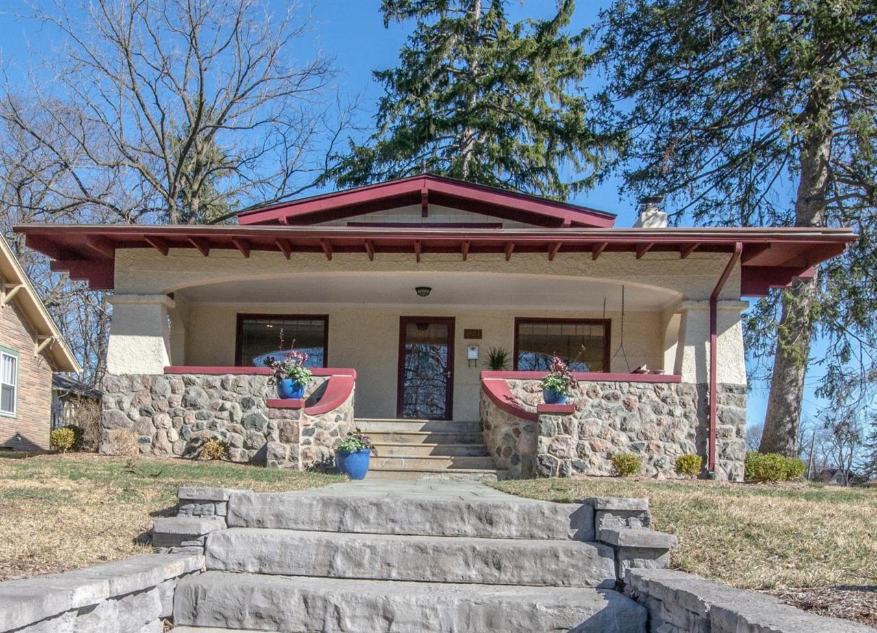 1804 Jackson Avenue - Photo 1