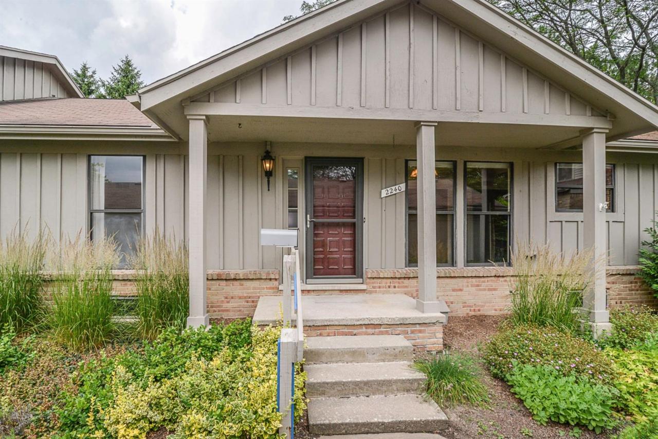 2240 Rivenoak Court - Photo 1