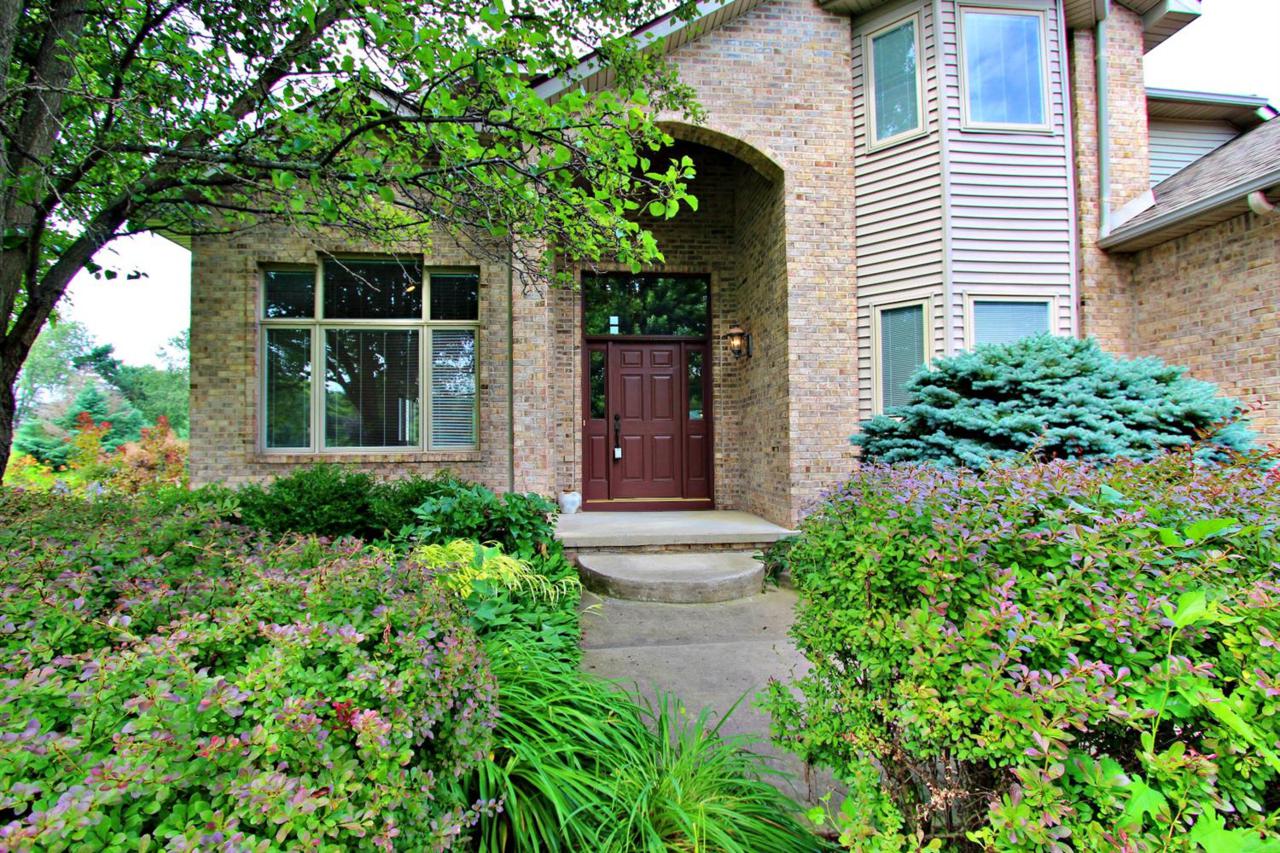 5700 Creekview Drive - Photo 1