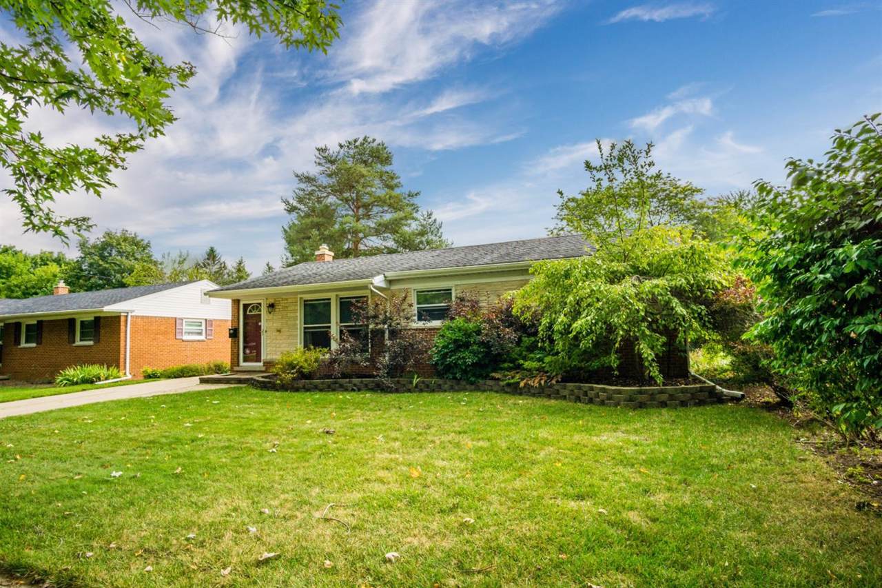 416 Hollywood Dr - Photo 1