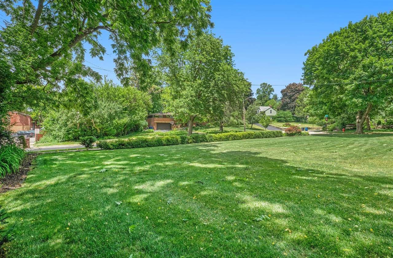 2420 James Street - Photo 1