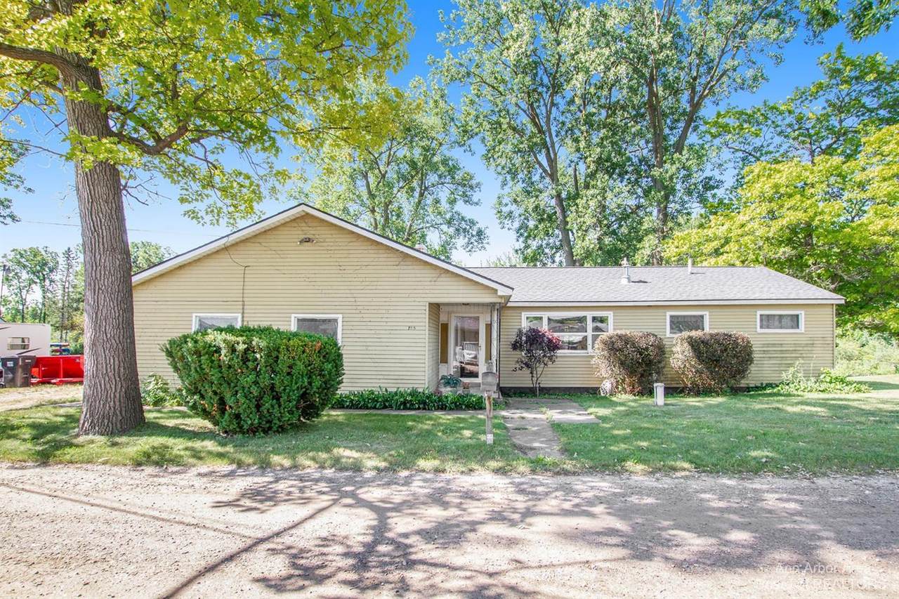 795 Vaniman Island Drive - Photo 1