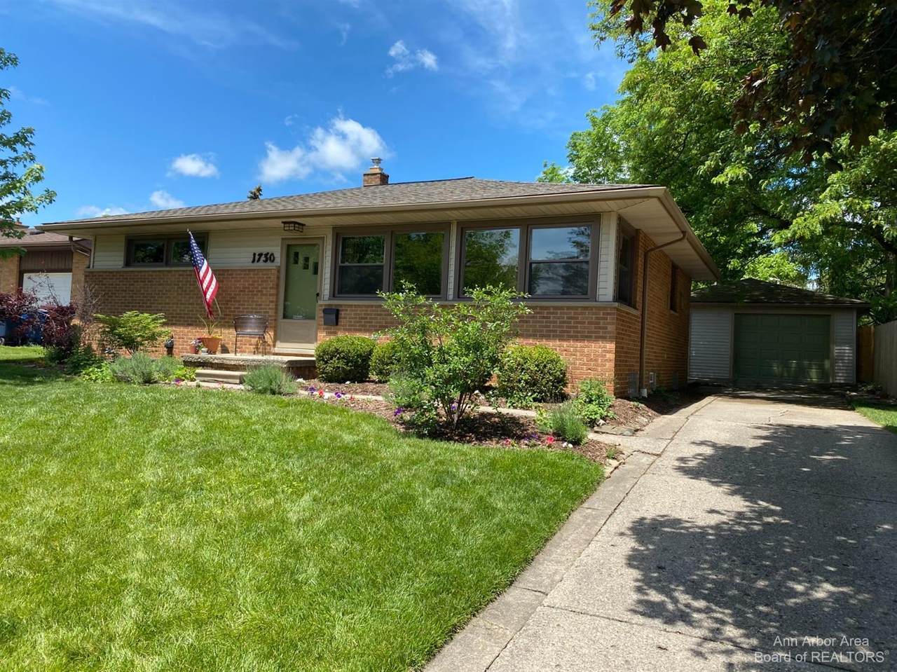 1730 Weldon Boulevard - Photo 1