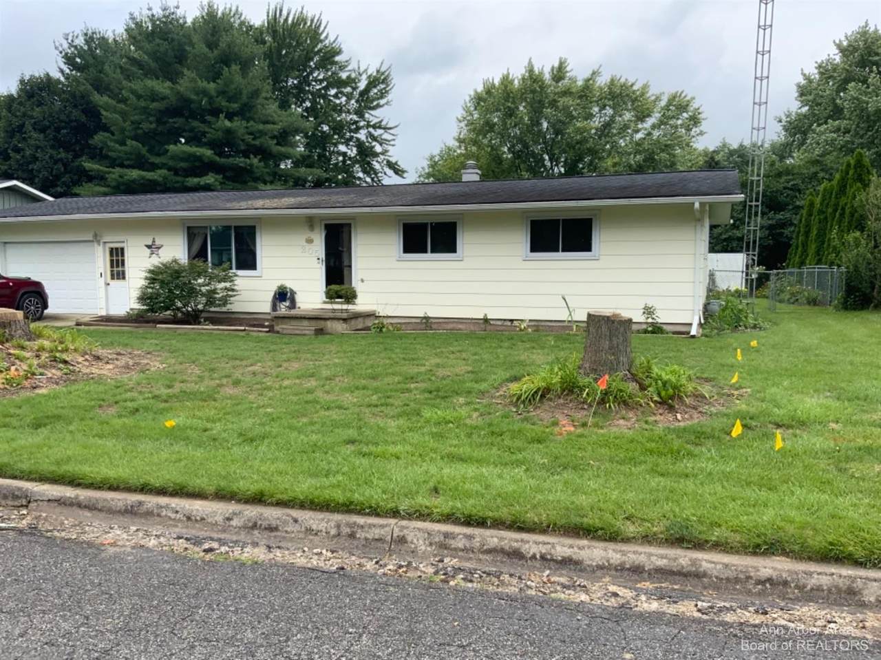 205 Marion Street - Photo 1
