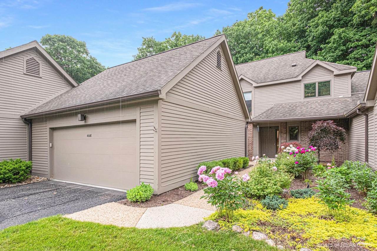 4608 Cottonwood Drive - Photo 1