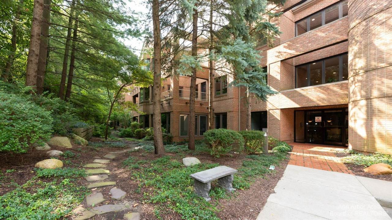 3000 Glazier Way - Photo 1