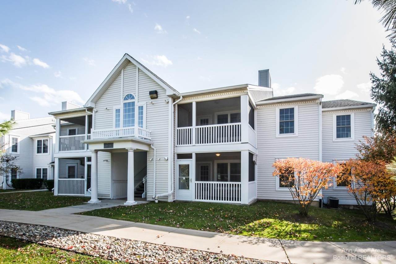 2203 Main Street - Photo 1