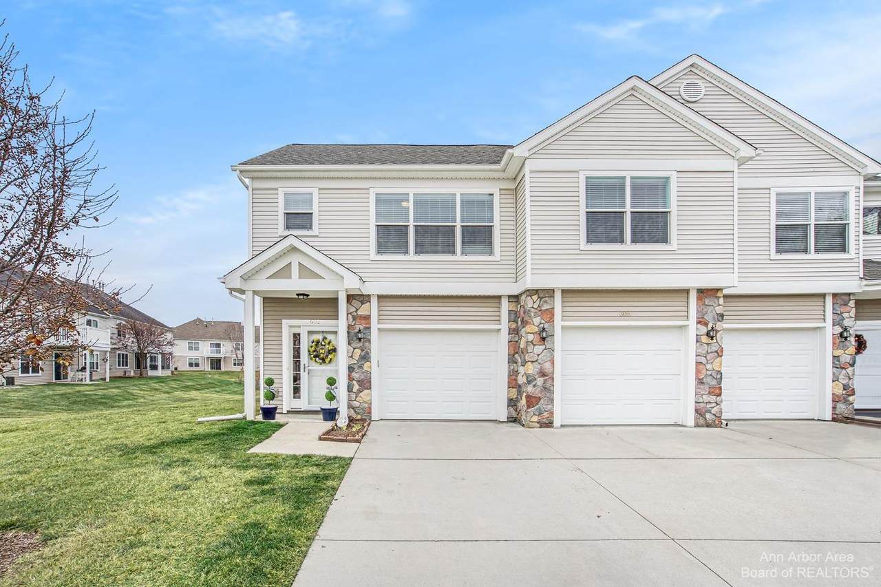 602 Fieldstone Circle - Photo 1