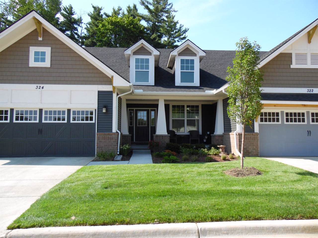 302 Curtiss Lane - Photo 1