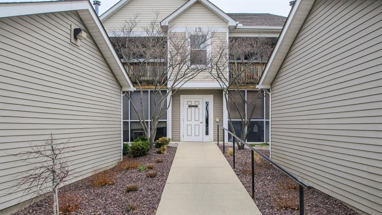1614 Oakfield - Photo 1