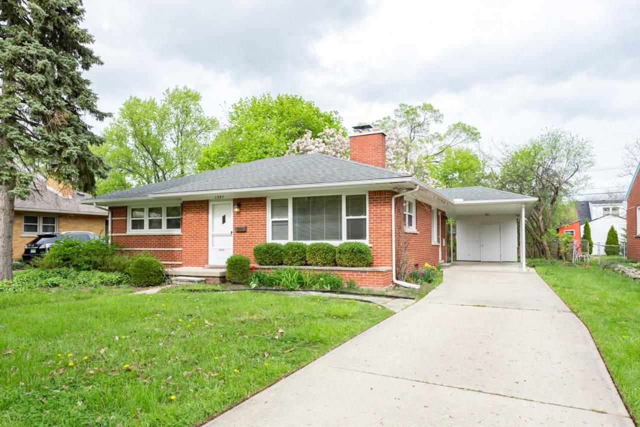 1597 Greenview Drive - Photo 1