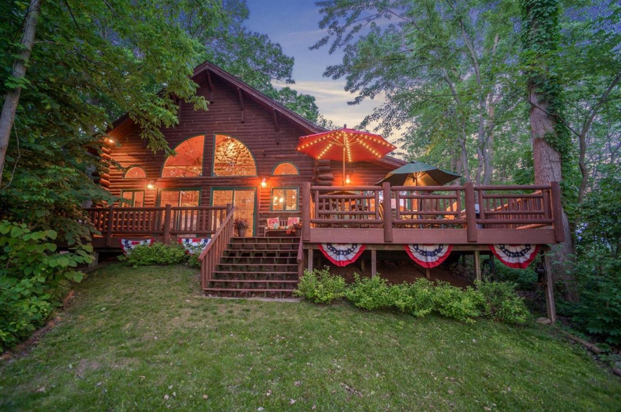 9220 Lakeview Drive - Photo 1