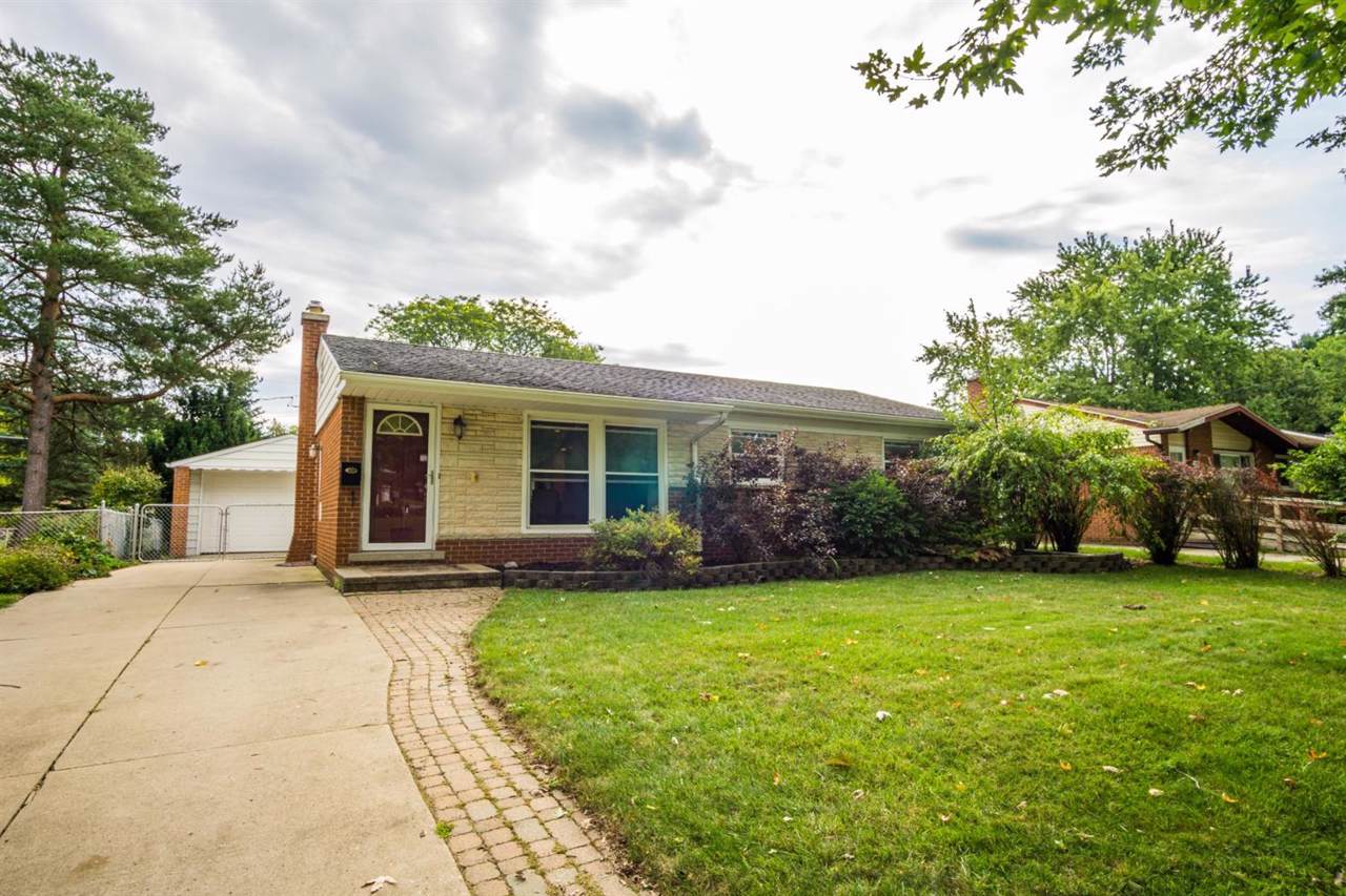 416 Hollywood Dr - Photo 1