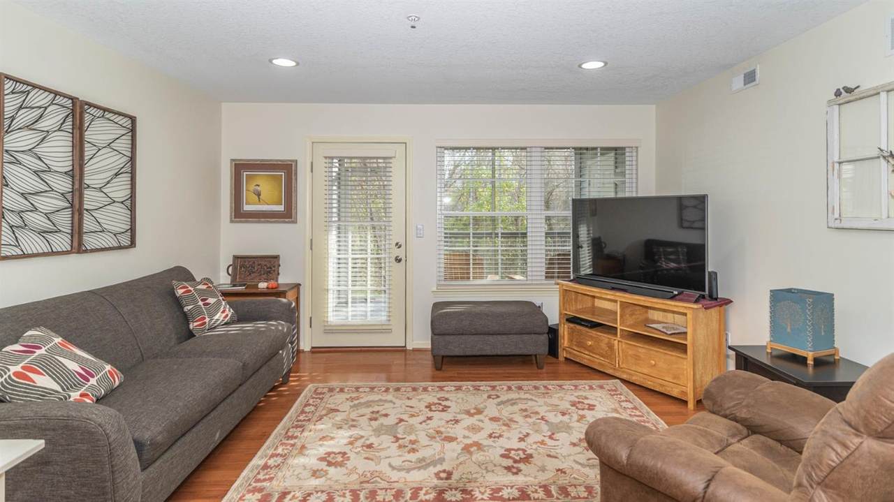 4511 Inverness Street - Photo 1