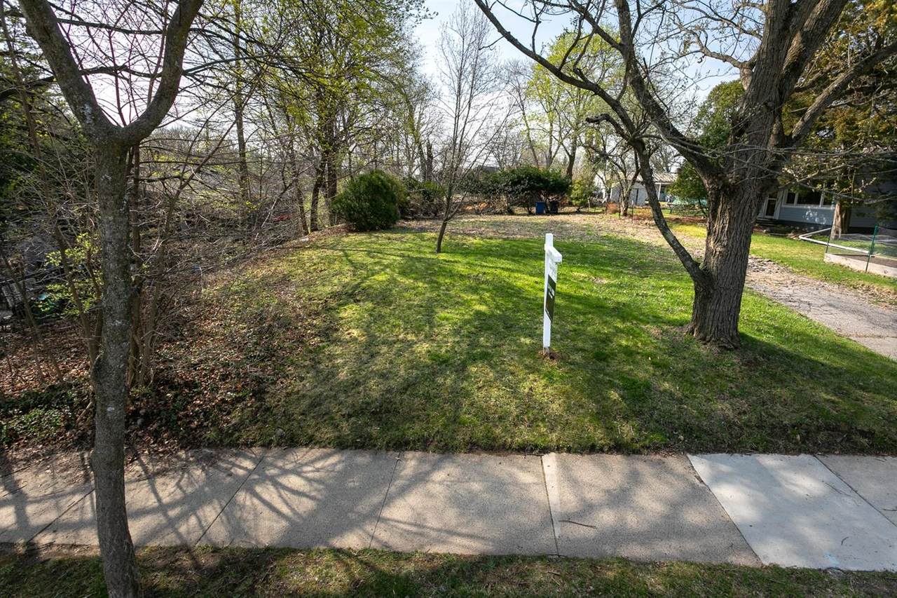 603 Robin Road - Photo 1