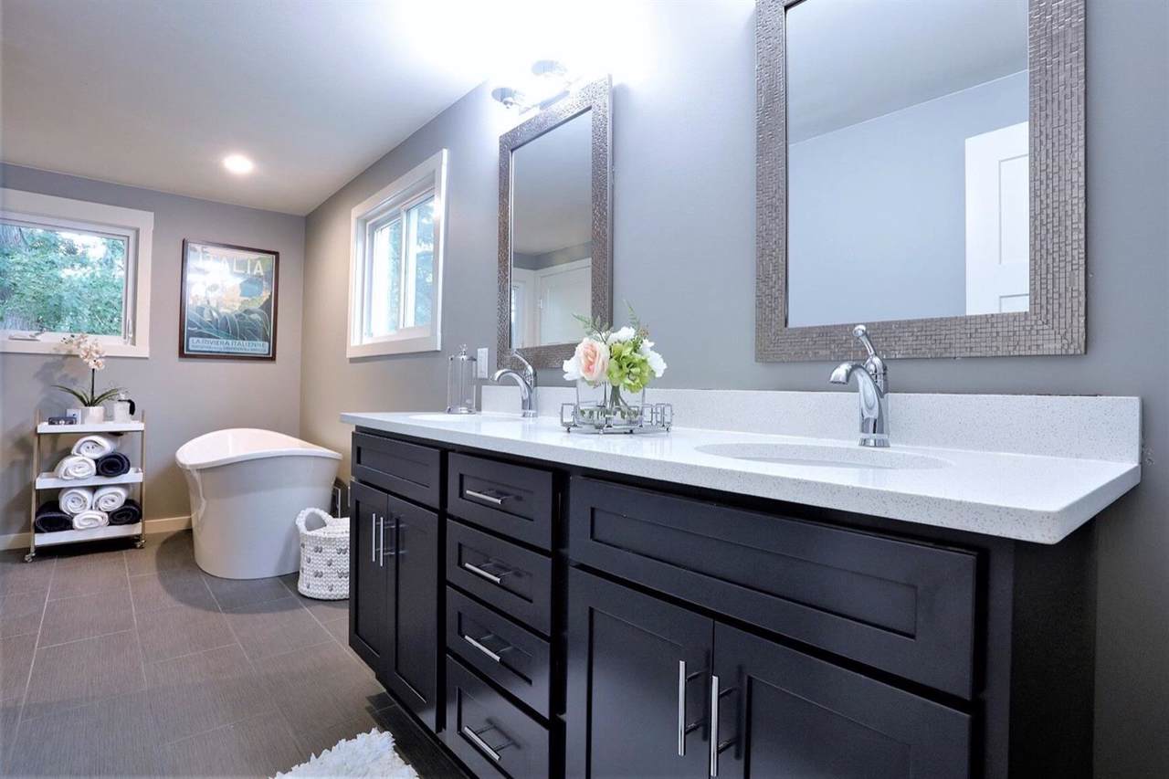 1530 Hanover Court - Photo 1