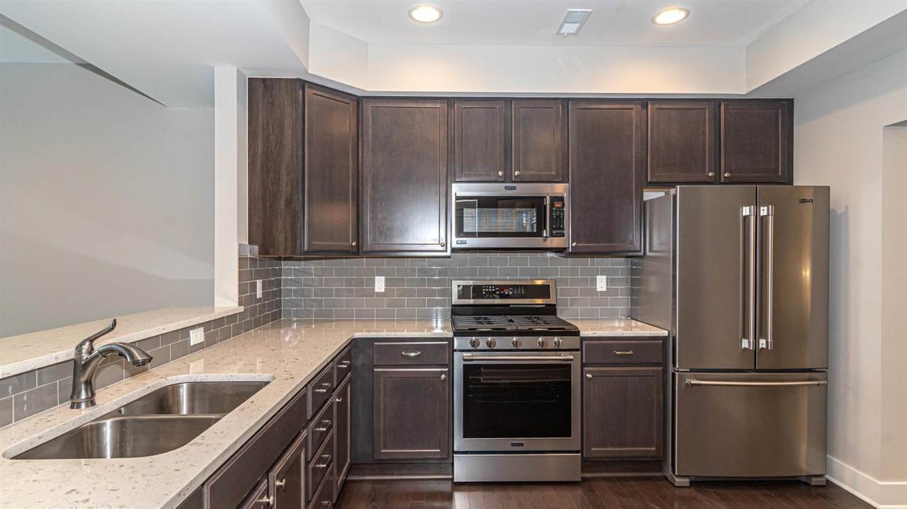 2531 West Towne Street - Photo 1