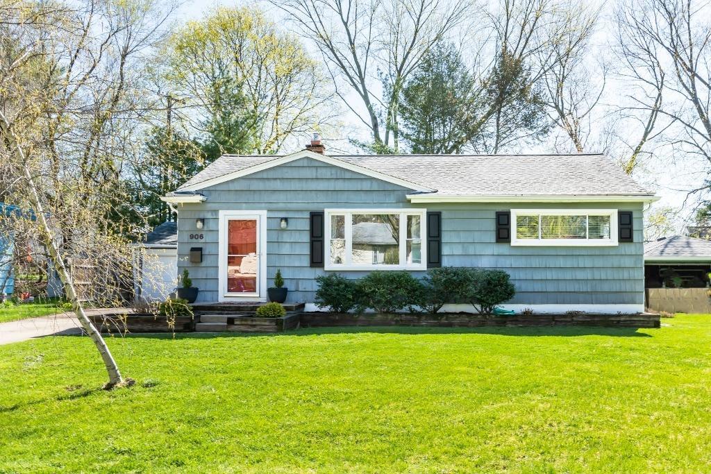 906 Pomona Road - Photo 1