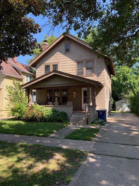815 Dewey Avenue - Photo 1