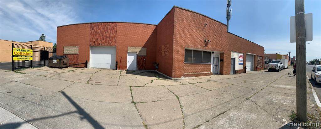 9602 Greenfield Road - Photo 1