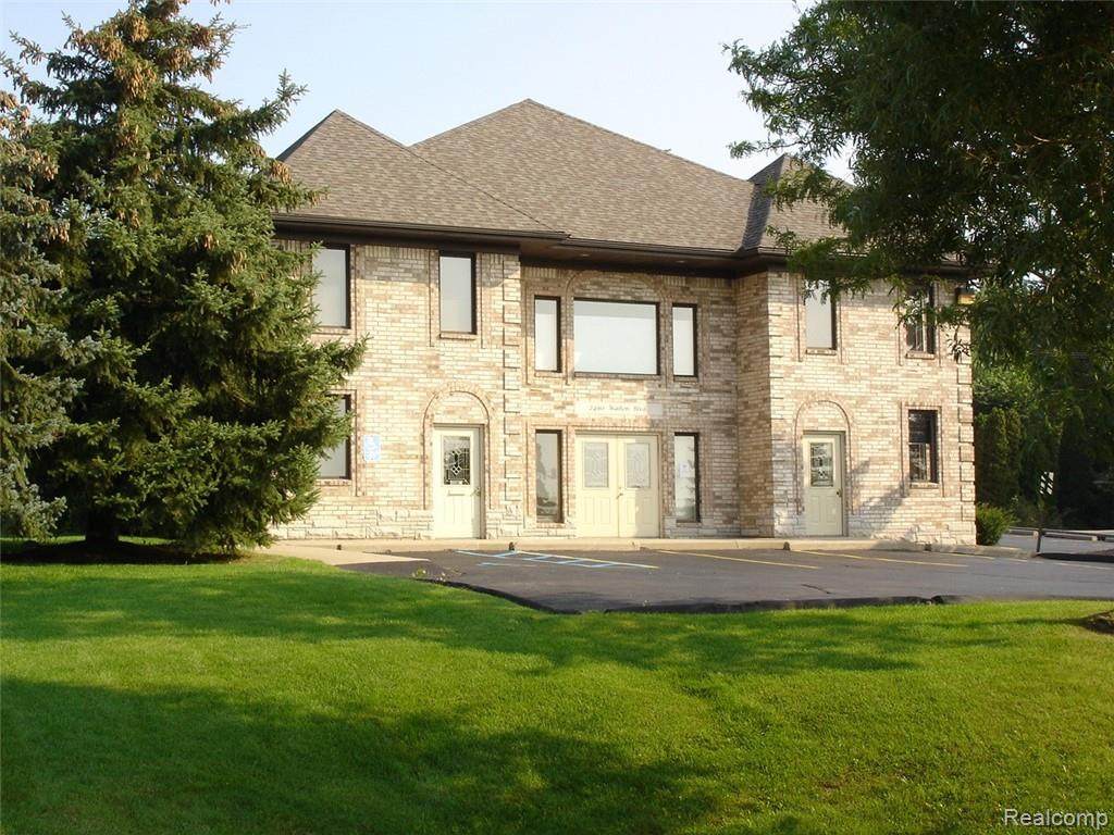 2490 Walton Boulevard - Photo 1