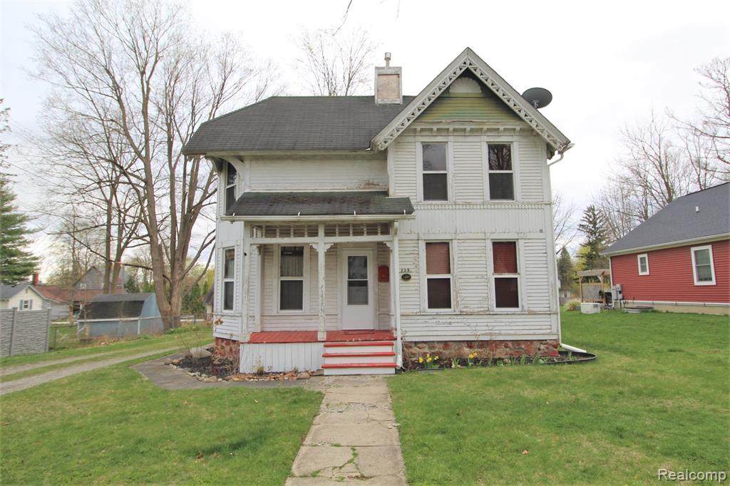 225 5th Street - Photo 1