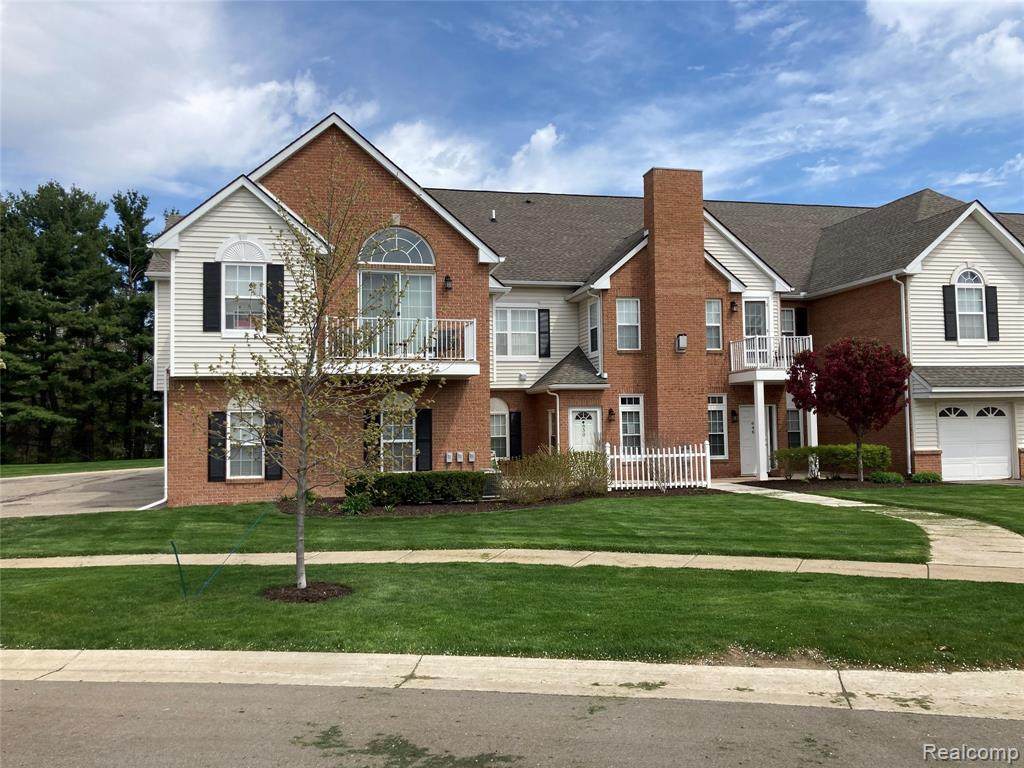 652 Olde English Circle - Photo 1
