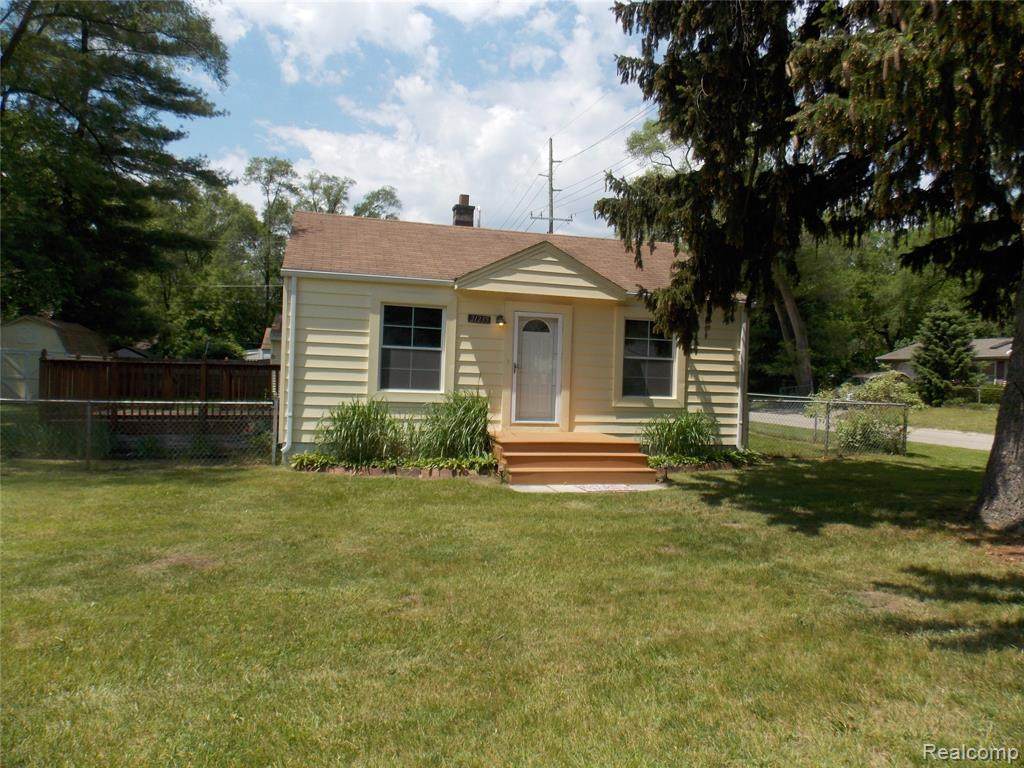 21235 Rensselaer Street - Photo 1