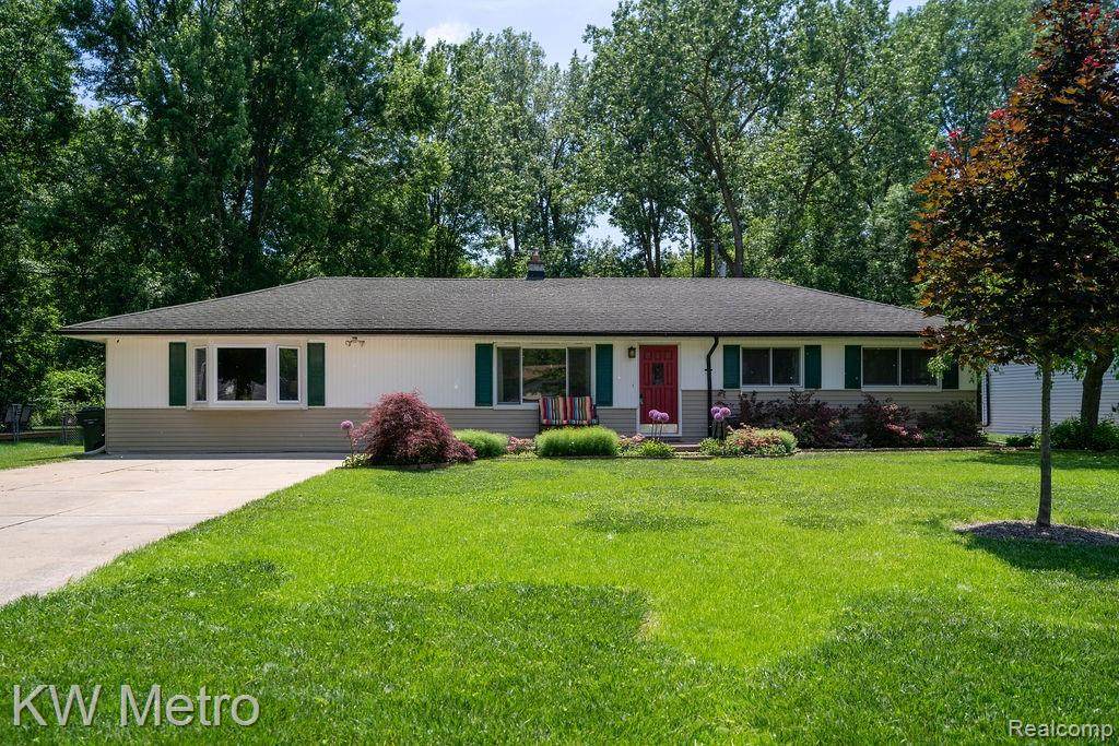 7468 Metz Drive - Photo 1