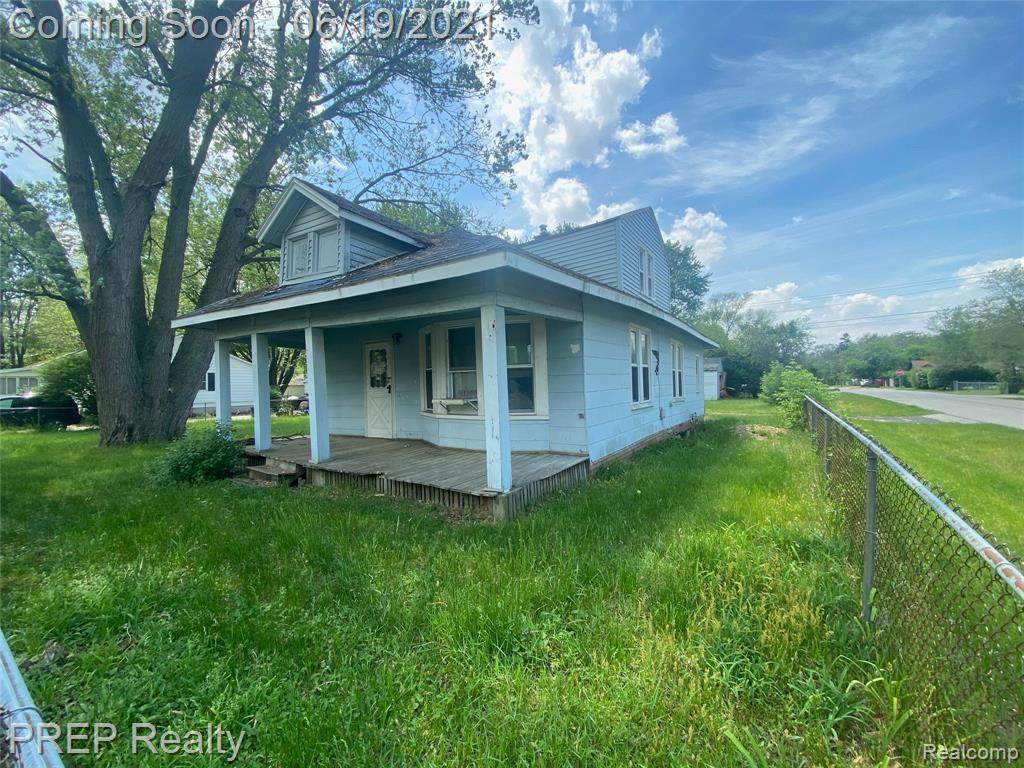 21023 Seminole Street - Photo 1