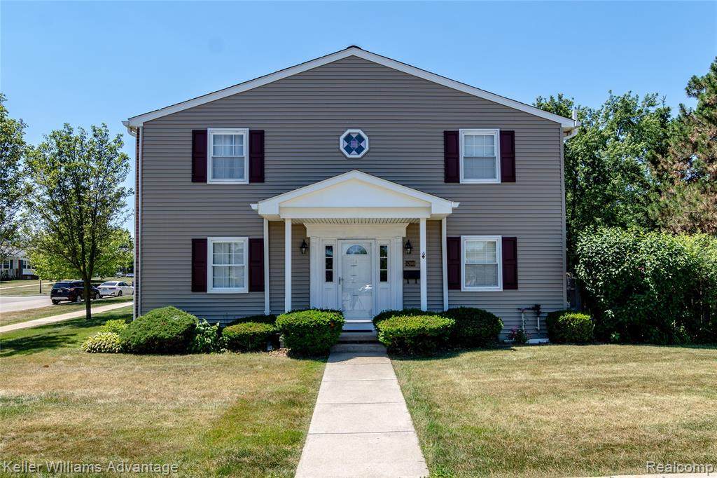 42500 Lake Success Drive - Photo 1